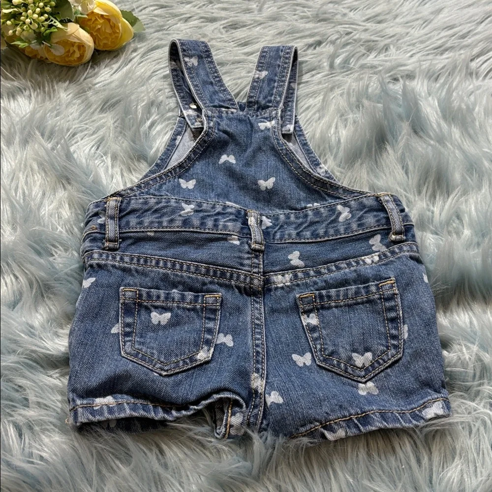 The Children’s Place Denim Heart Short Overalls Sz 6-9months
